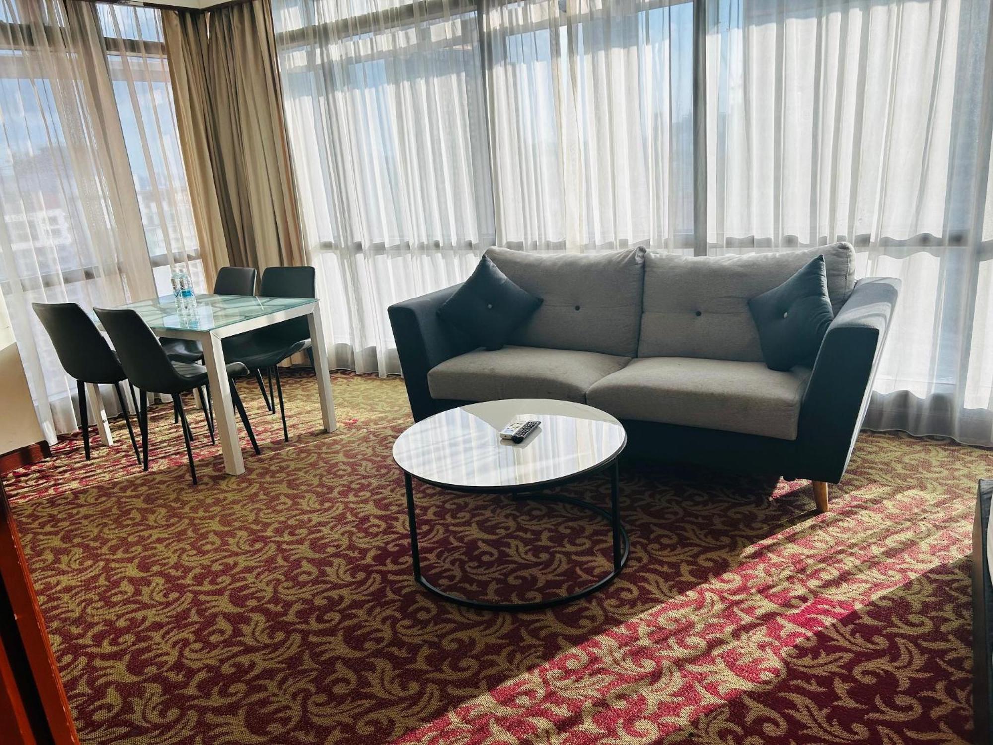 קואלה לומפור Kl Better Apartment At Times Square Kl מראה חיצוני תמונה